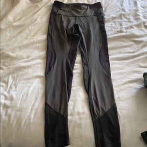 Black lululemon leggings